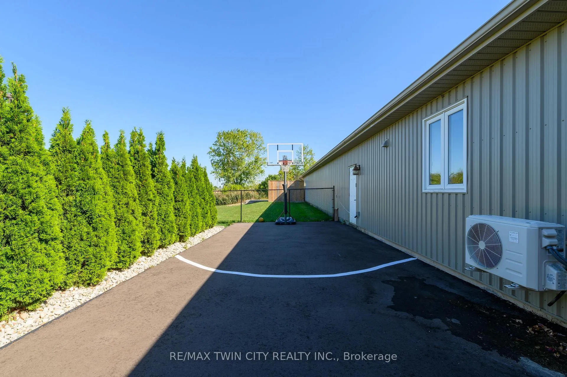 Photo 37 of 2350 Gainer Street, Thorold, Allanburg/Thorold South — HOMEH