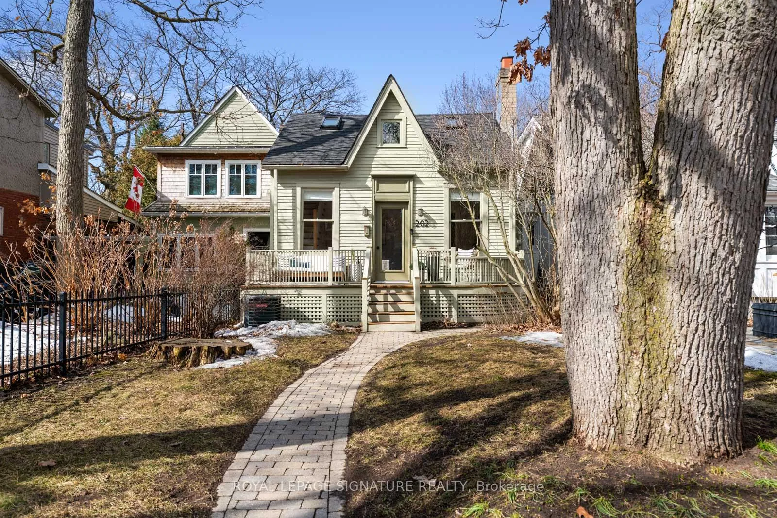 Photo 1 of 202 Silver Birch Avenue, Toronto, The Beaches — HOMEH