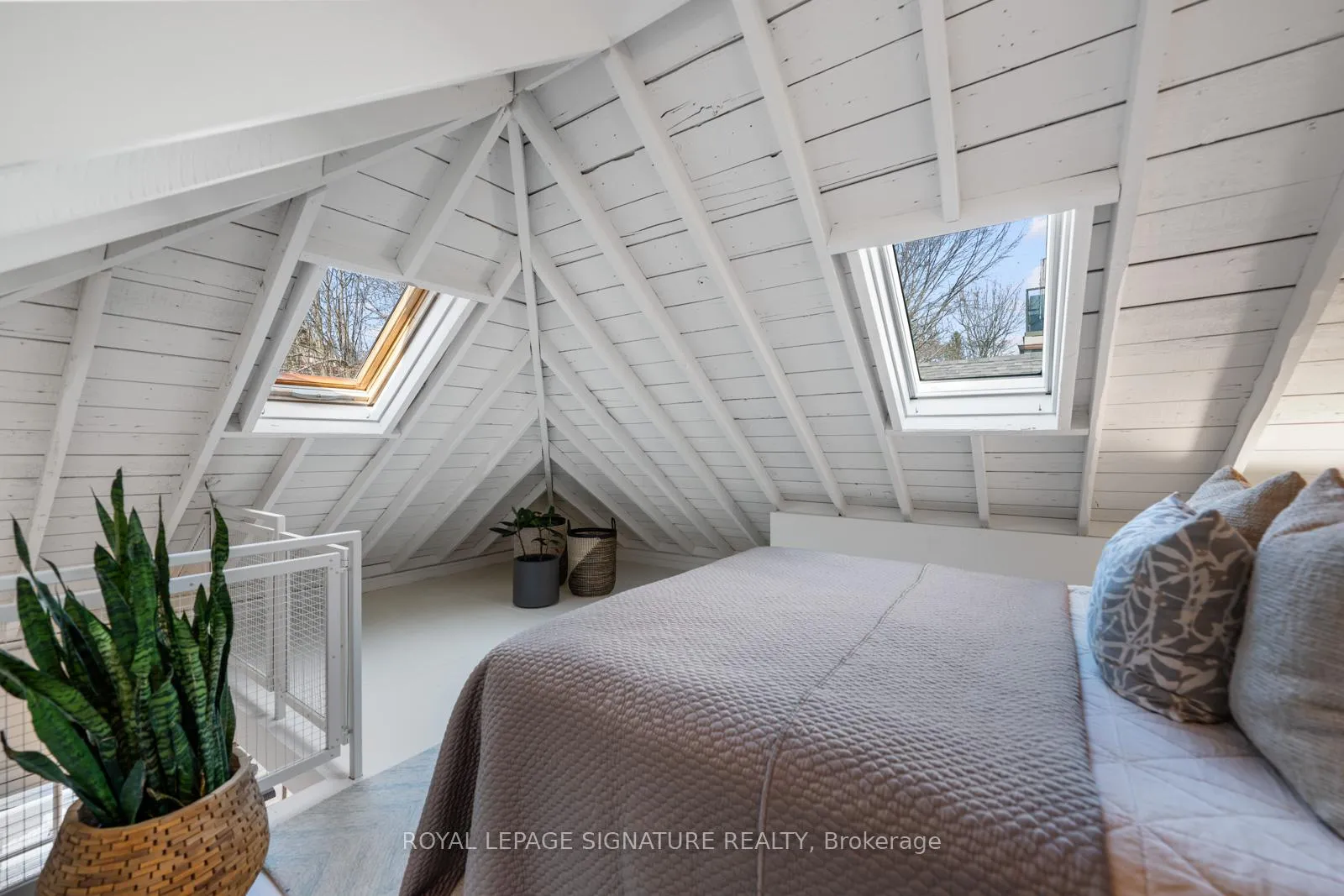 Photo 29 of 202 Silver Birch Avenue, Toronto, The Beaches — HOMEH