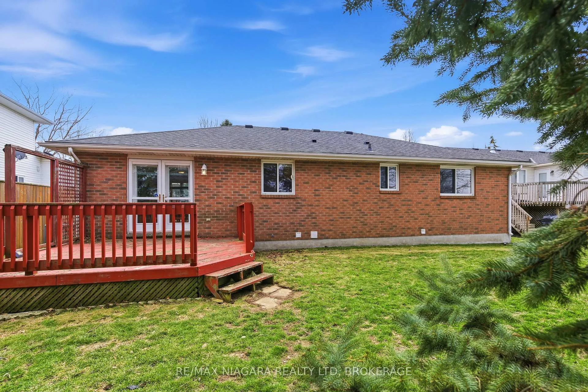 Photo 33 of 7865 Bishop Avenue, Niagara Falls, Mt. Carmel — HOMEH