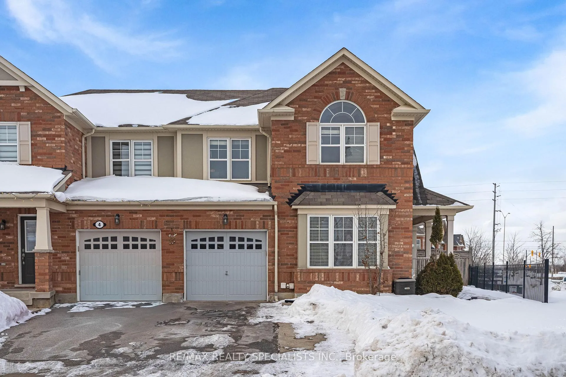 Photo 2 of 22 Apple Valley Way, Brampton, Bram East — HOMEH