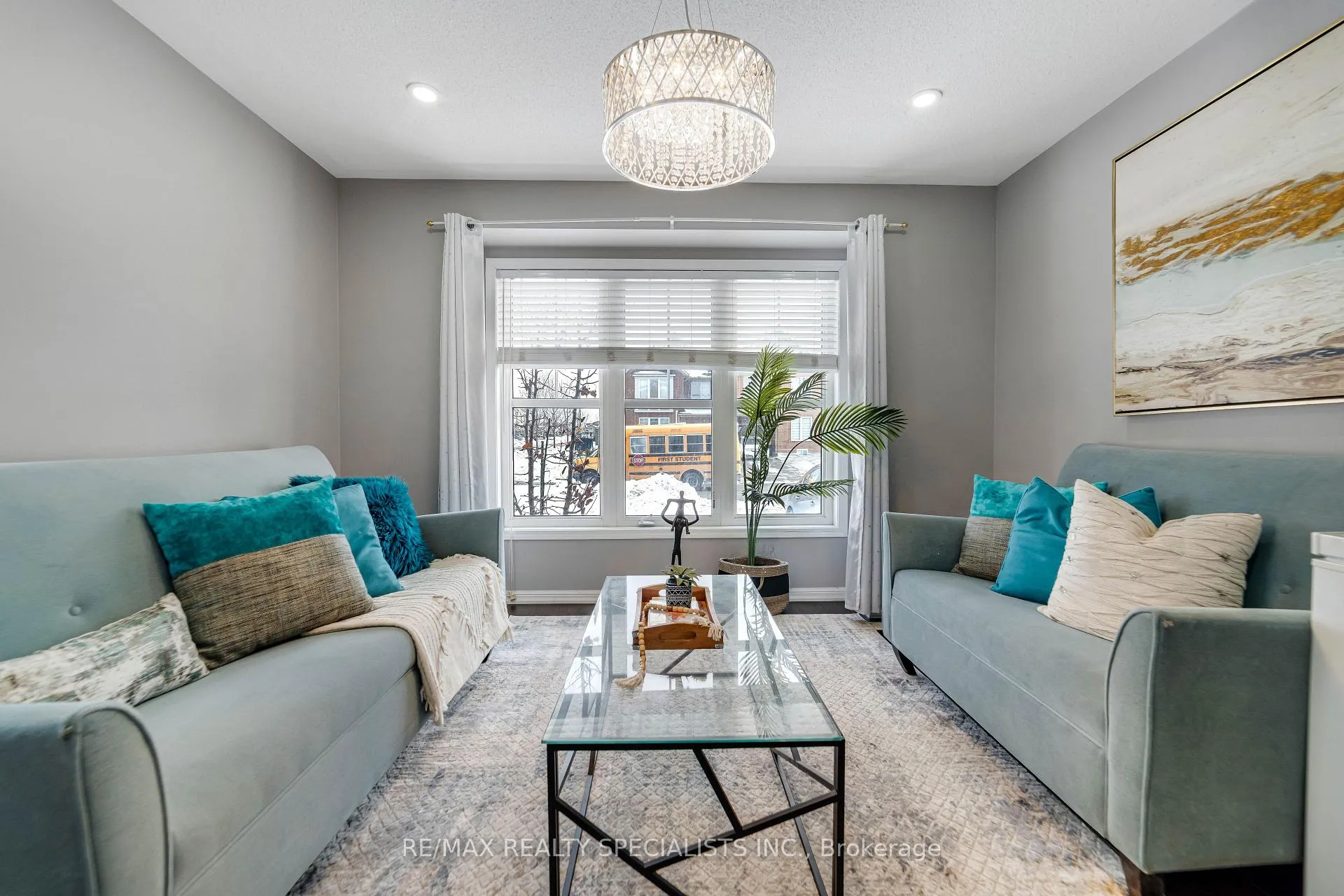 Photo 12 of 22 Apple Valley Way, Brampton, Bram East — HOMEH