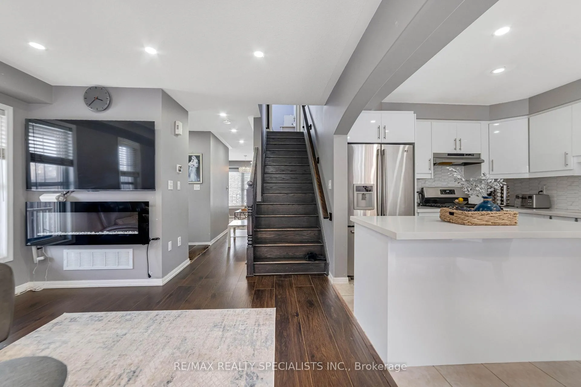 Photo 15 of 22 Apple Valley Way, Brampton, Bram East — HOMEH