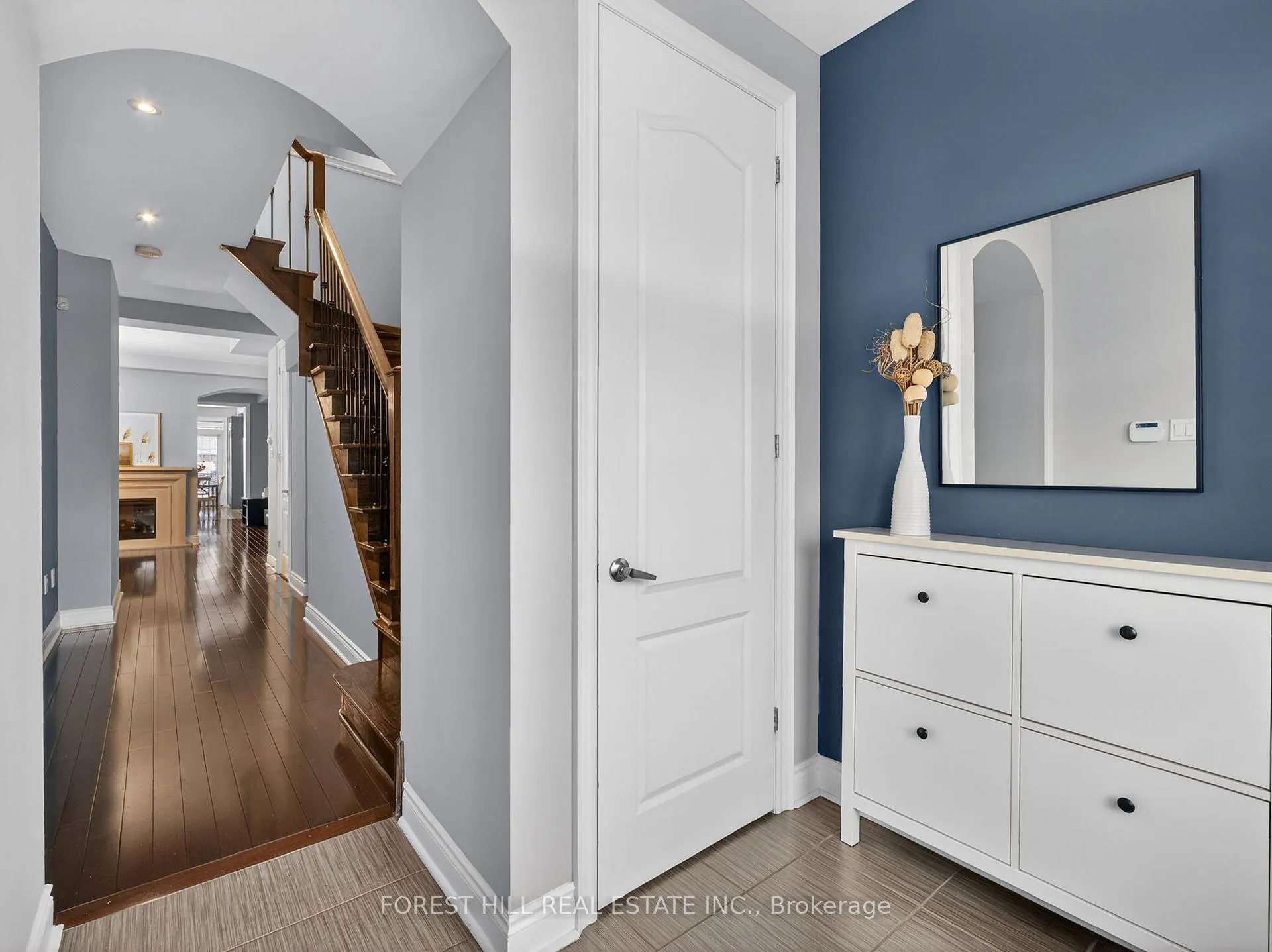 Photo 4 of 78 Bristlewood Crescent, Vaughan, Patterson — HOMEH