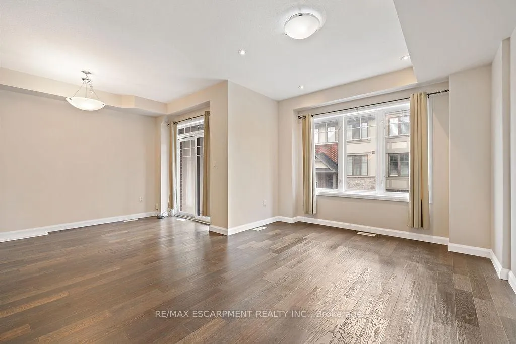 Photo 11 of Unit 33, 1169 Garner Road E, Hamilton, Meadowlands — HOMEH