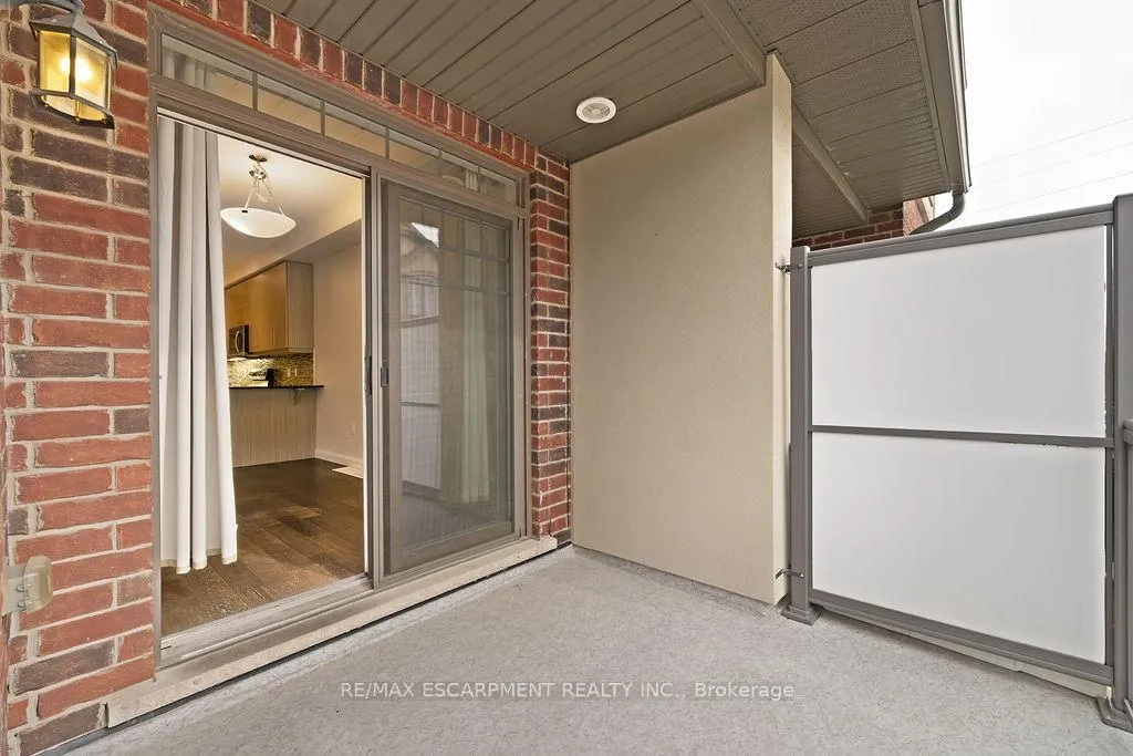 Photo 16 of Unit 33, 1169 Garner Road E, Hamilton, Meadowlands — HOMEH