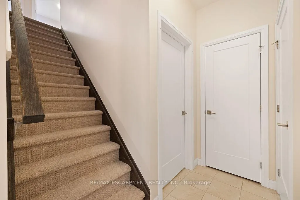 Photo 19 of Unit 33, 1169 Garner Road E, Hamilton, Meadowlands — HOMEH