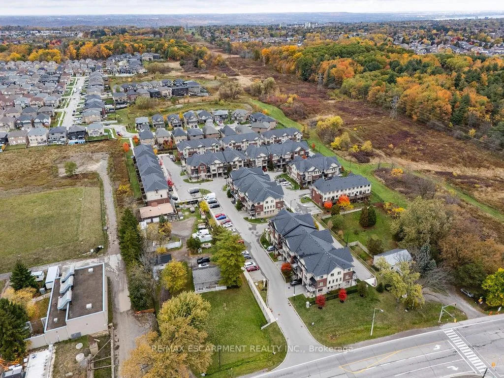 Photo 40 of Unit 33, 1169 Garner Road E, Hamilton, Meadowlands — HOMEH