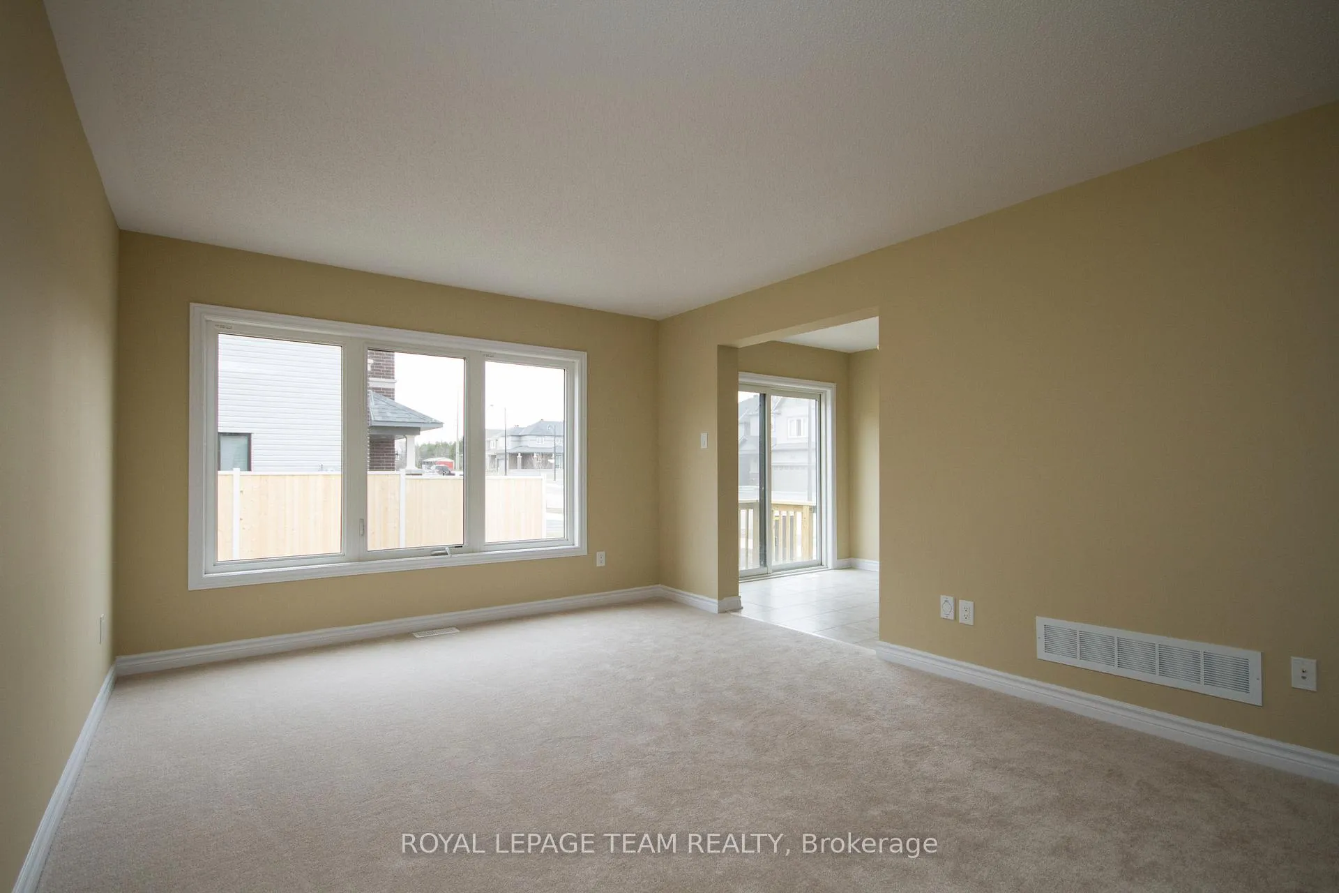 Photo 8 of 464 Brettonwood Ridge, Ottawa, Kanata - Kanata Lakes/Heritage Hills — HOMEH