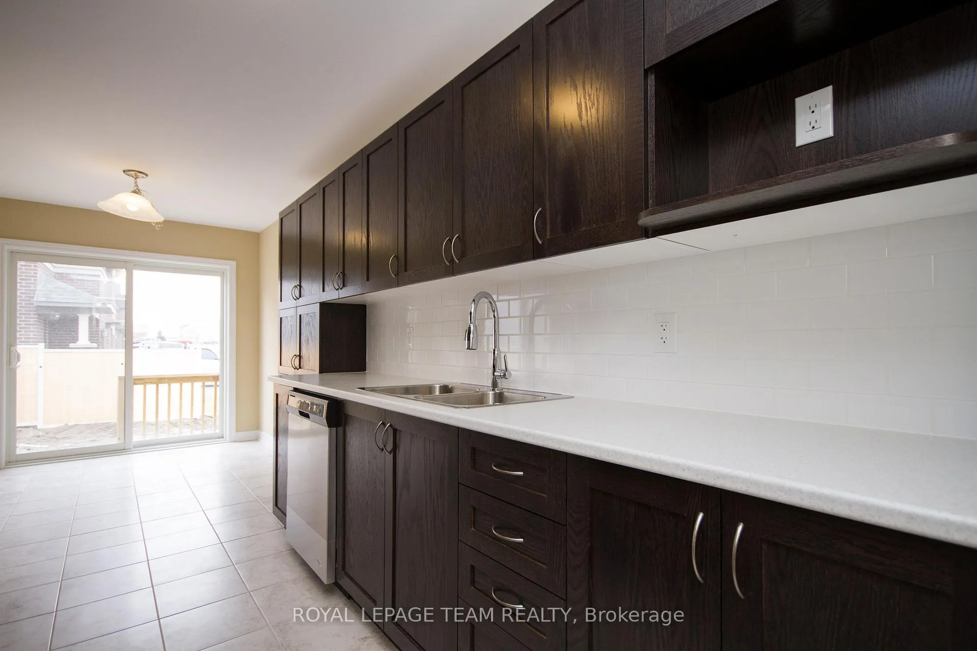 Photo 19 of 464 Brettonwood Ridge, Ottawa, Kanata - Kanata Lakes/Heritage Hills — HOMEH