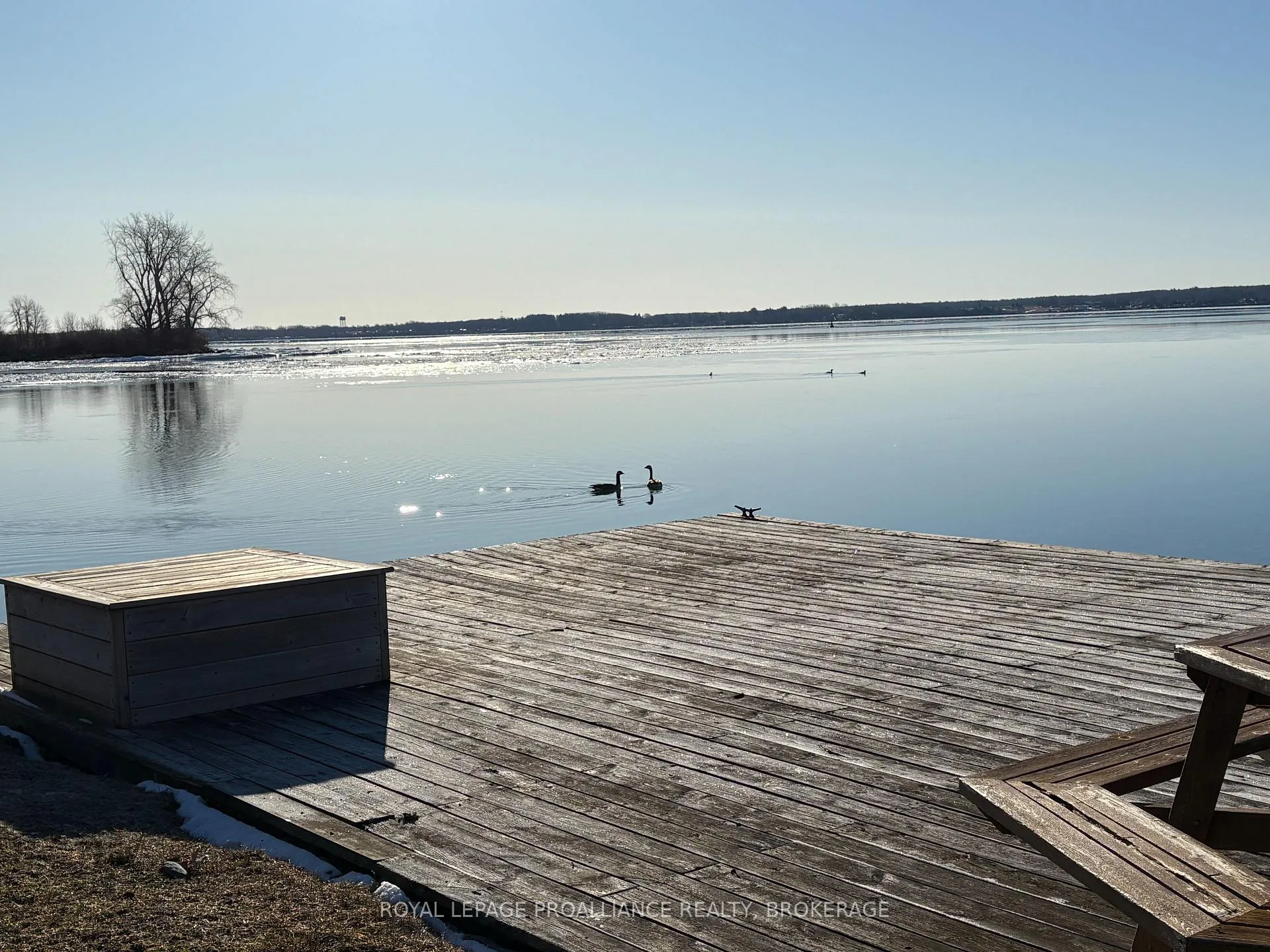 Photo 2 of 27 Berry Lane, Frontenac Islands, The Islands — HOMEH