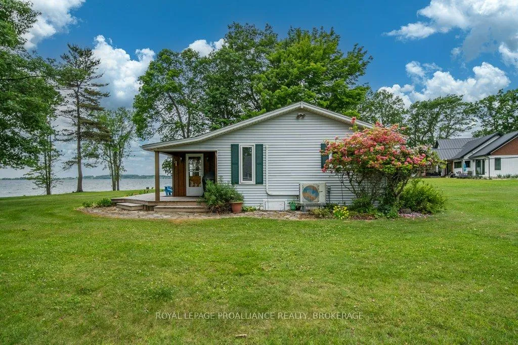 Photo 4 of 27 Berry Lane, Frontenac Islands, The Islands — HOMEH