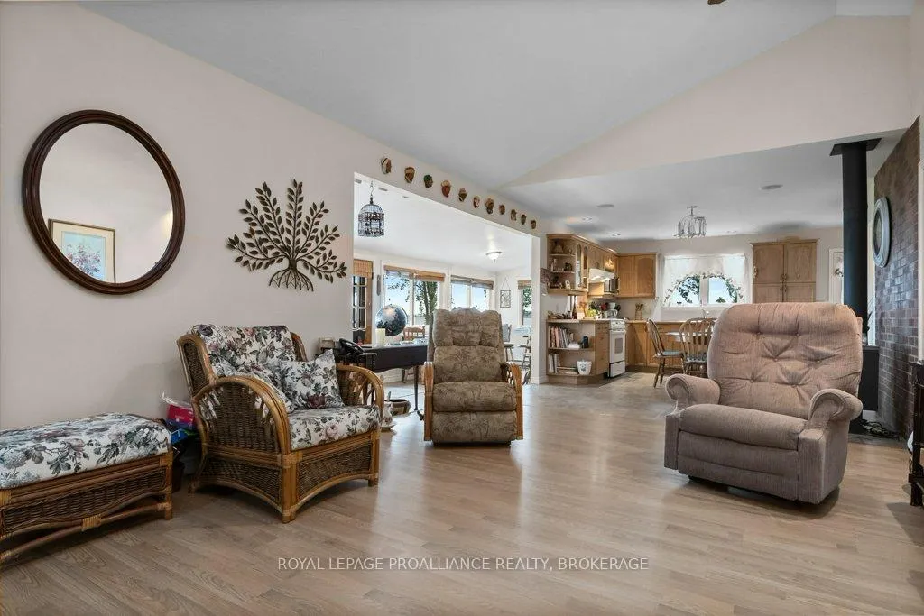 Photo 10 of 27 Berry Lane, Frontenac Islands, The Islands — HOMEH