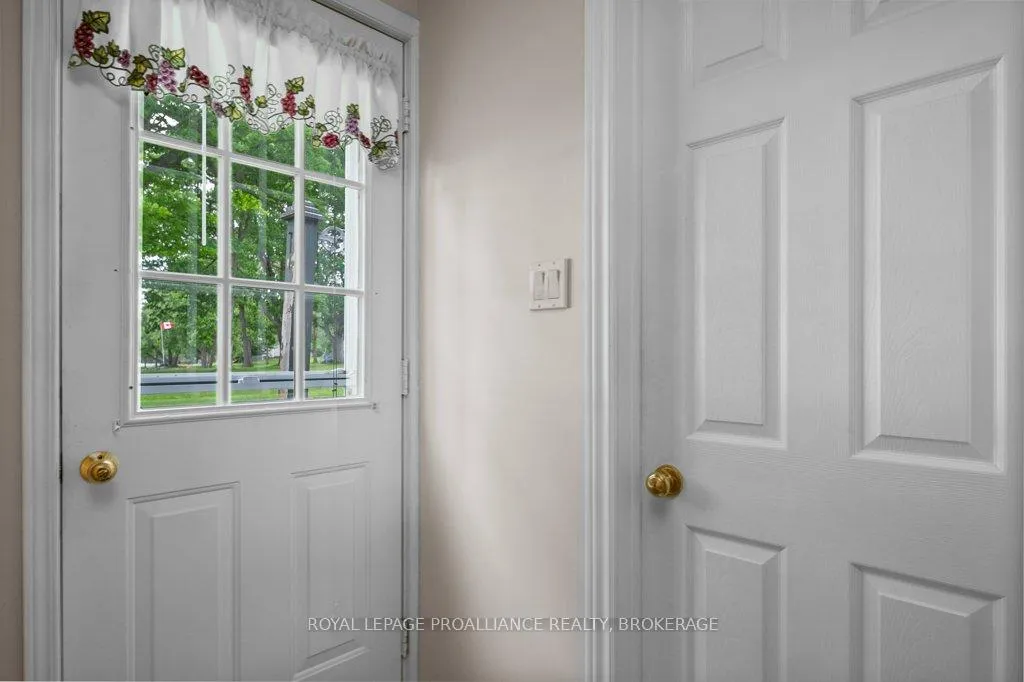 Photo 18 of 27 Berry Lane, Frontenac Islands, The Islands — HOMEH