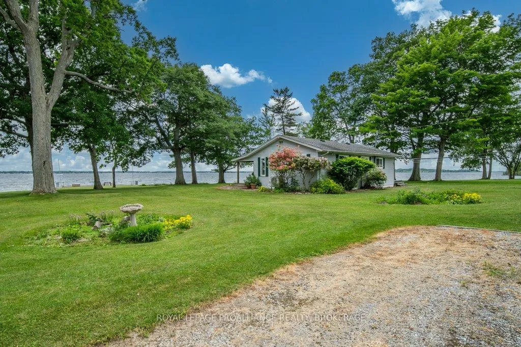 Photo 28 of 27 Berry Lane, Frontenac Islands, The Islands — HOMEH