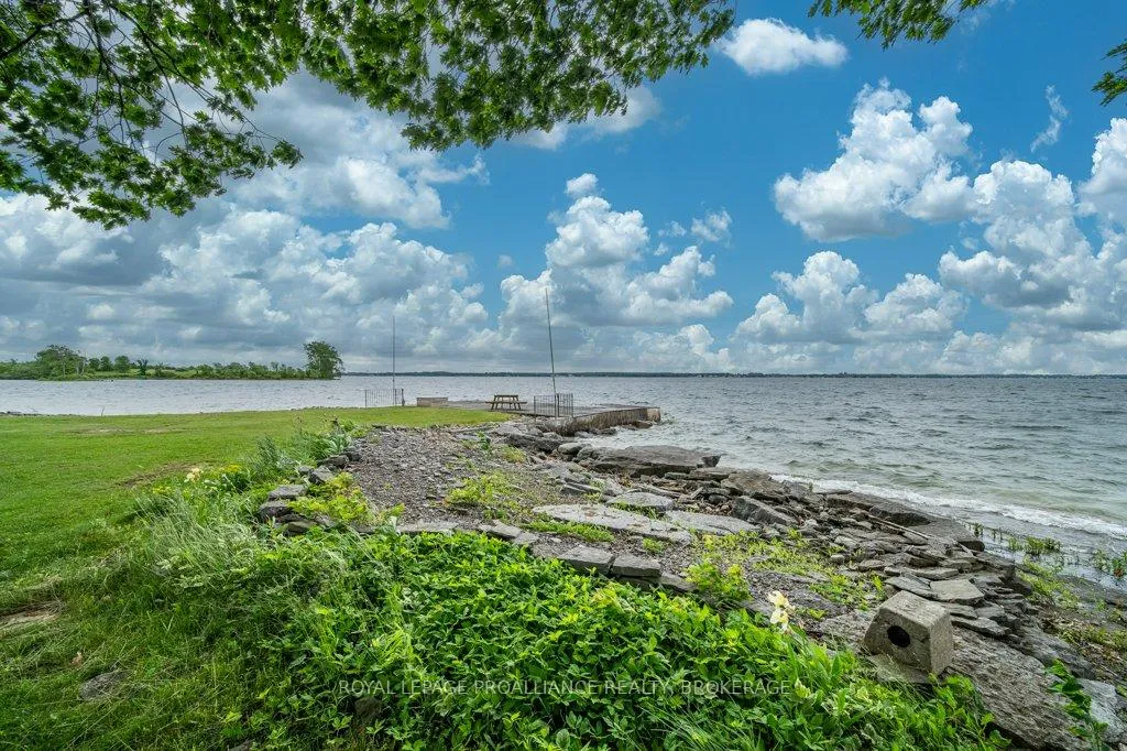 Photo 32 of 27 Berry Lane, Frontenac Islands, The Islands — HOMEH