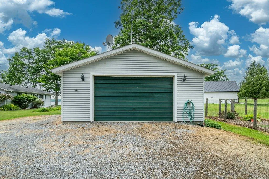 Photo 35 of 27 Berry Lane, Frontenac Islands, The Islands — HOMEH