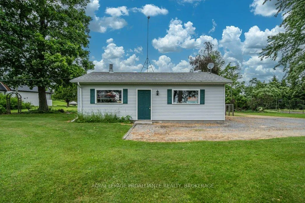 Photo 36 of 27 Berry Lane, Frontenac Islands, The Islands — HOMEH