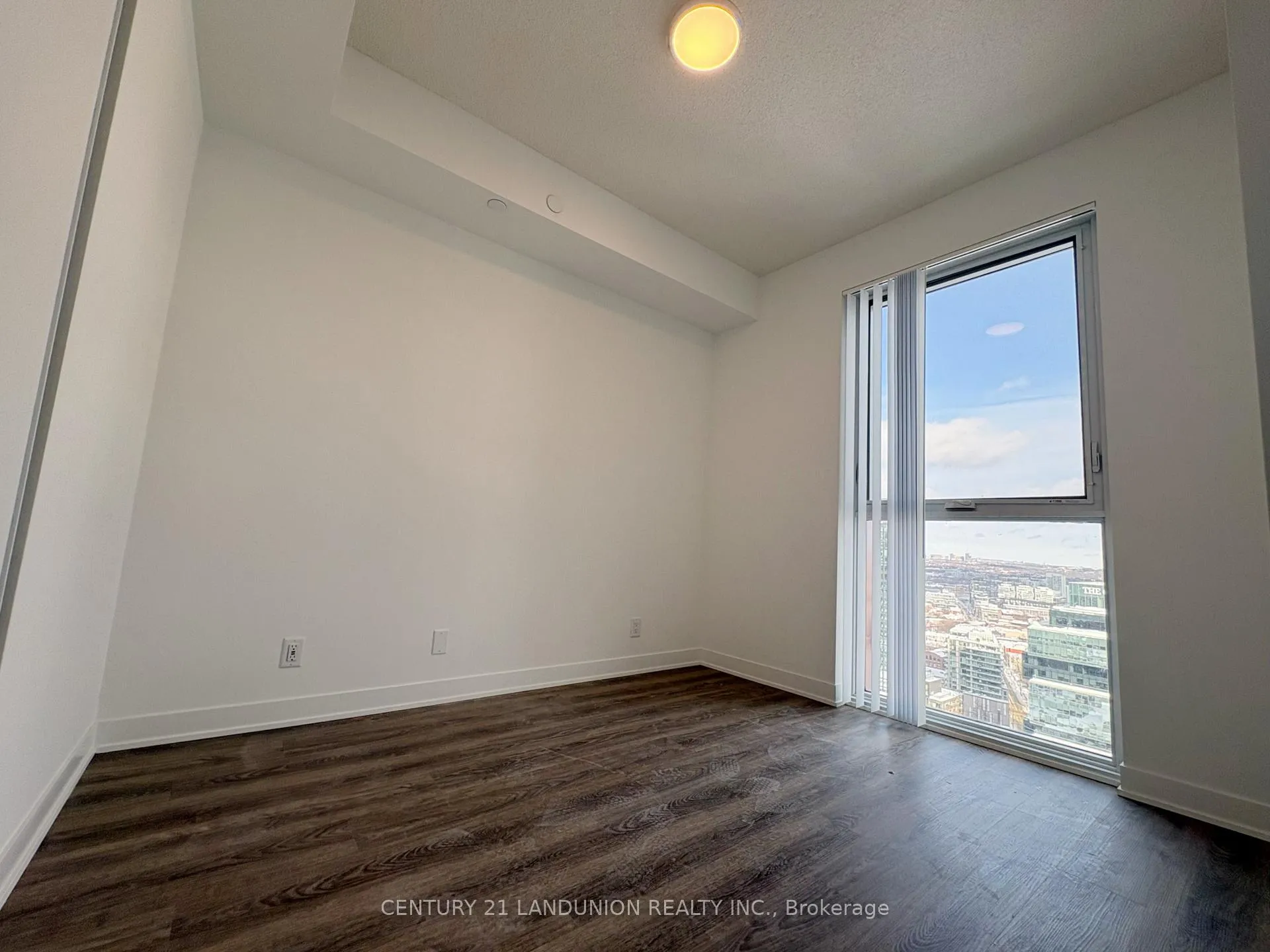 Photo 5 of 3505 180 Front Street E, Toronto, Moss Park — HOMEH