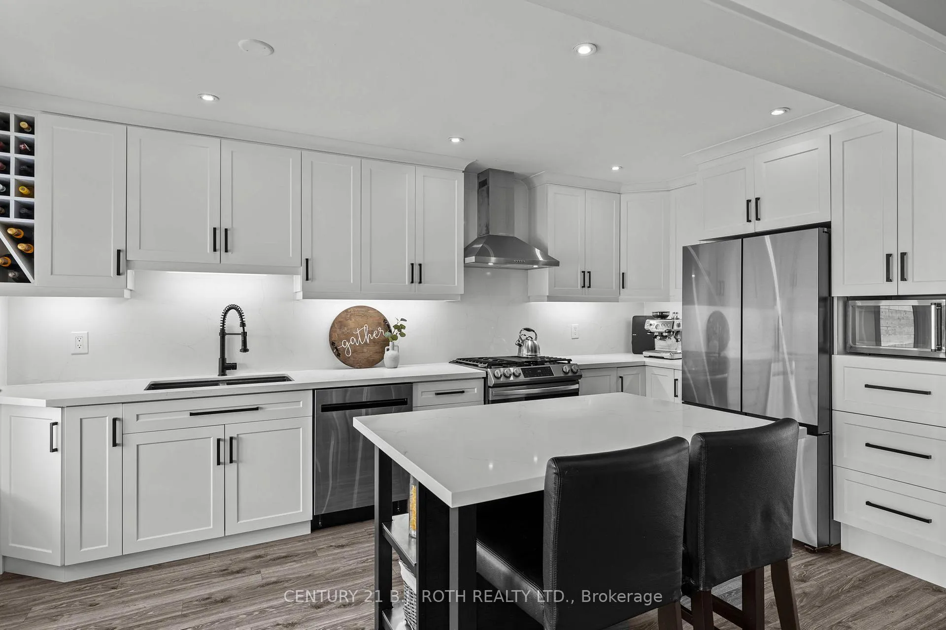 Photo 5 of 13 Hadden Crescent, Barrie, East Bayfield — HOMEH