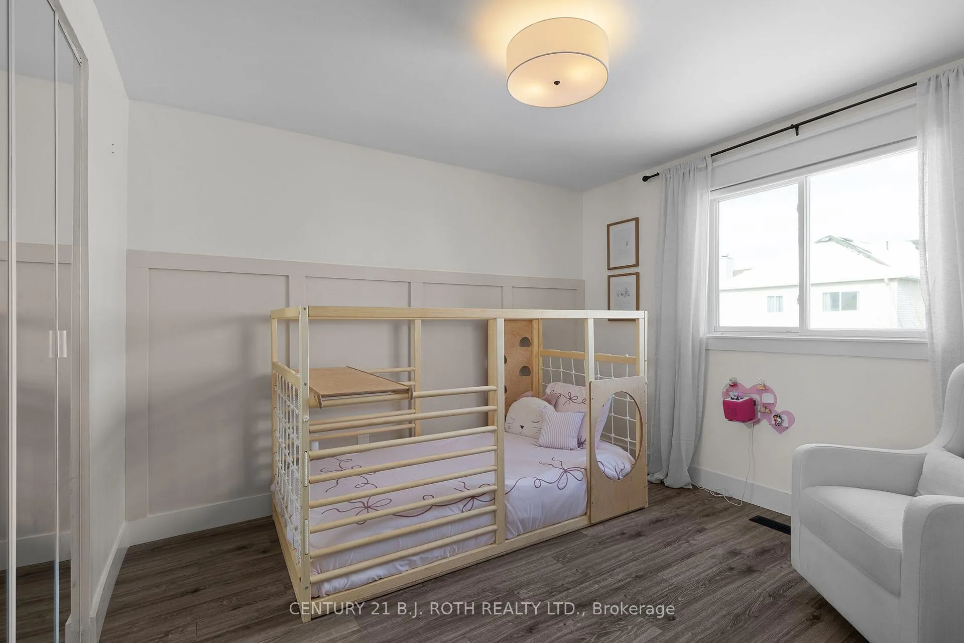 Photo 17 of 13 Hadden Crescent, Barrie, East Bayfield — HOMEH