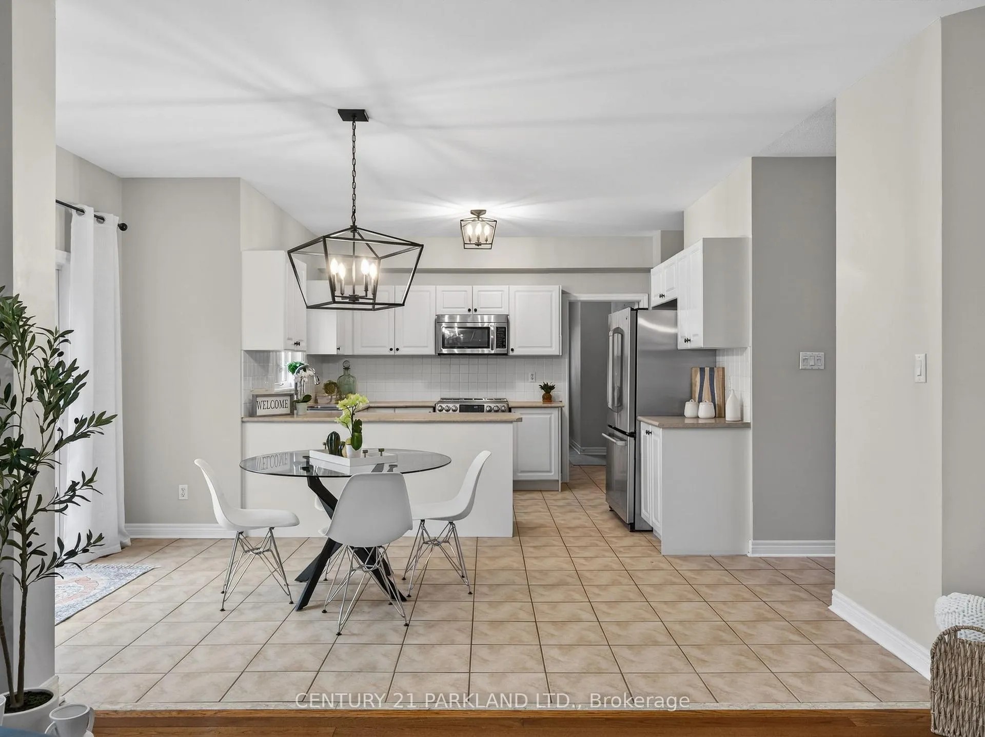 Photo 10 of 5 Brownscombe Crescent, Uxbridge — HOMEH