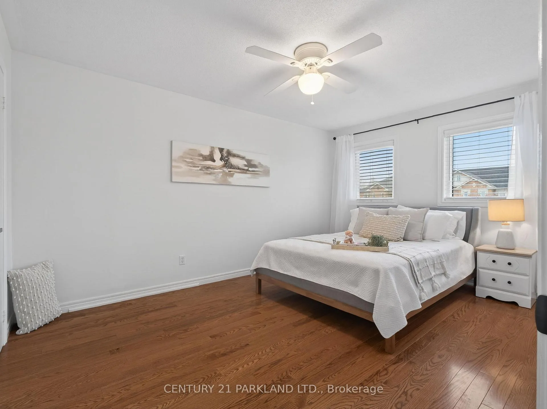 Photo 17 of 5 Brownscombe Crescent, Uxbridge — HOMEH