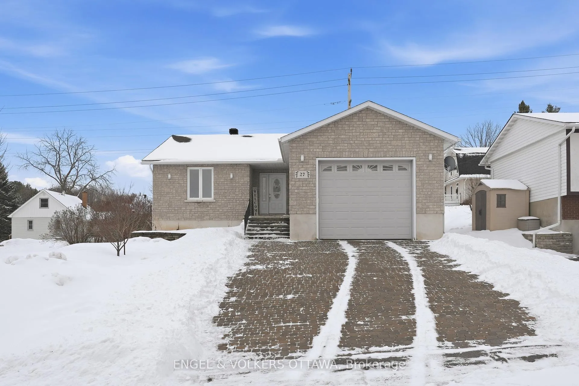 Photo 1 of 27 Ivy Avenue, Renfrew — HOMEH