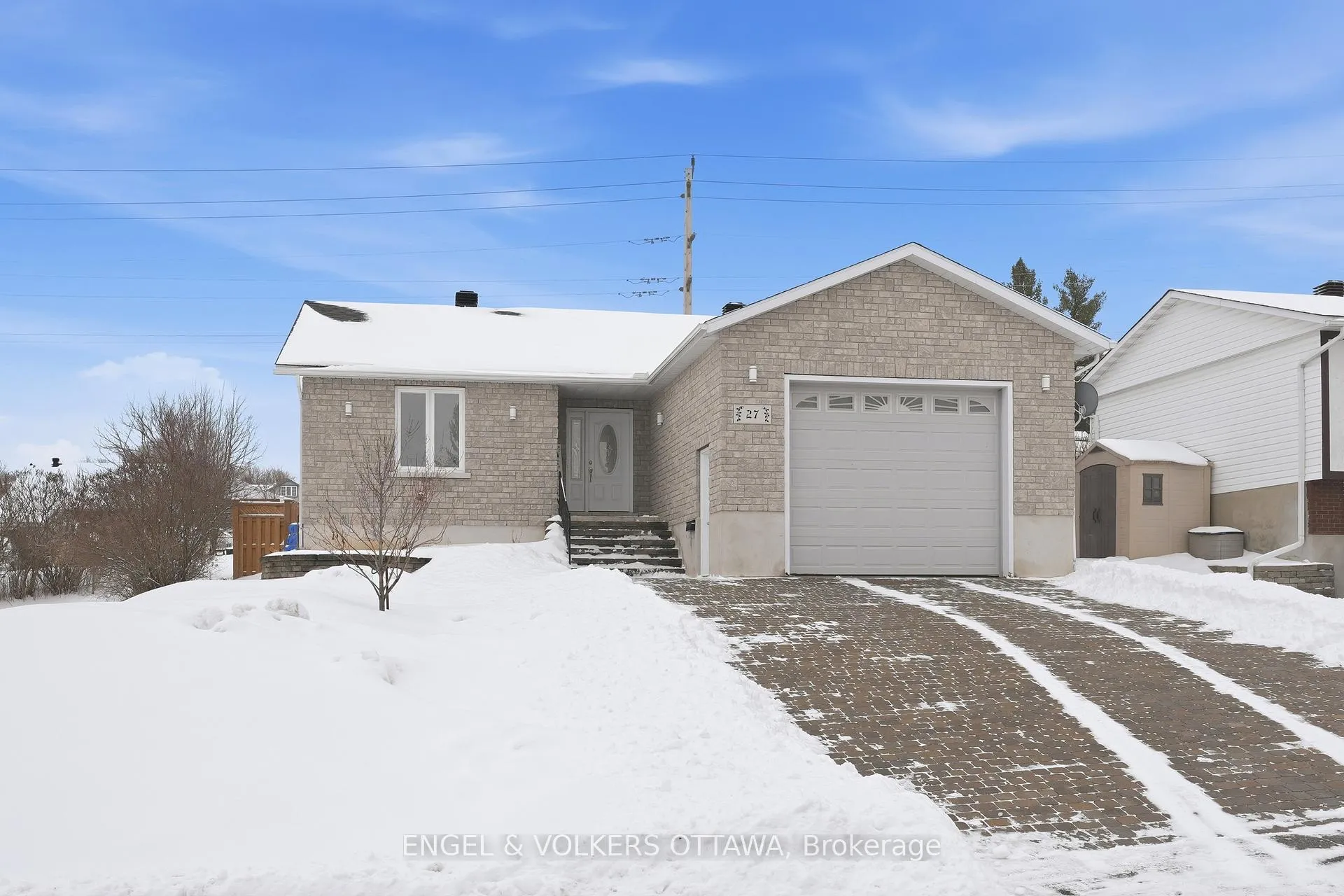 Photo 2 of 27 Ivy Avenue, Renfrew — HOMEH