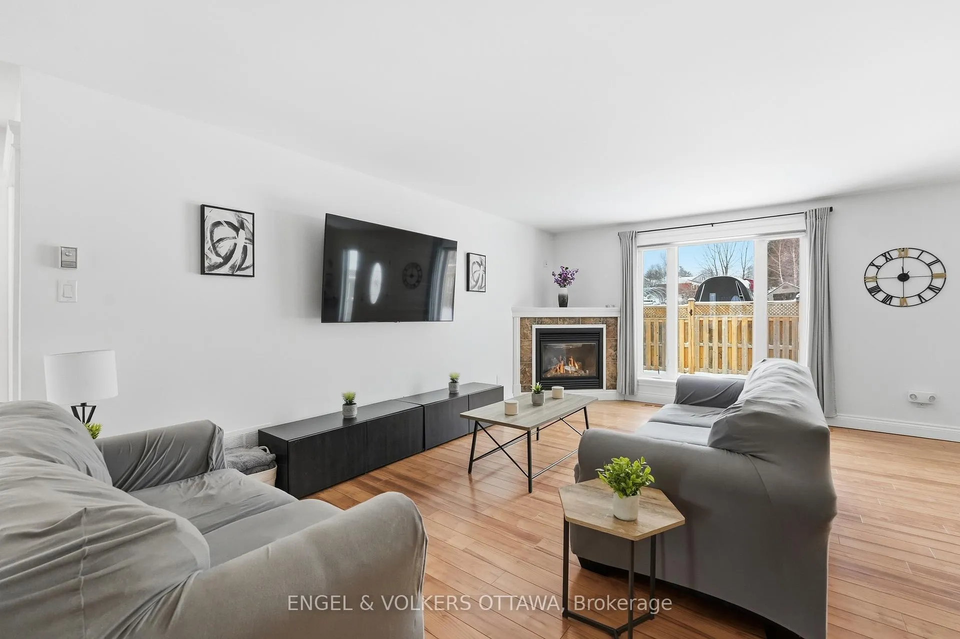 Photo 8 of 27 Ivy Avenue, Renfrew — HOMEH