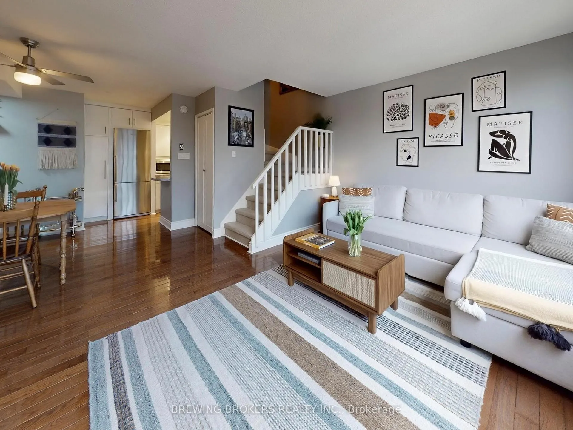 Front of Unit 12, 1252 King Street W