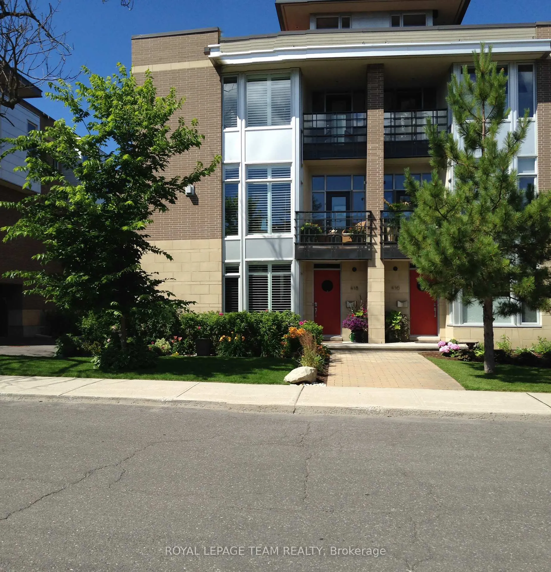 Photo 3 of 418 Mayfair Avenue, Ottawa, Ottawa West — HOMEH