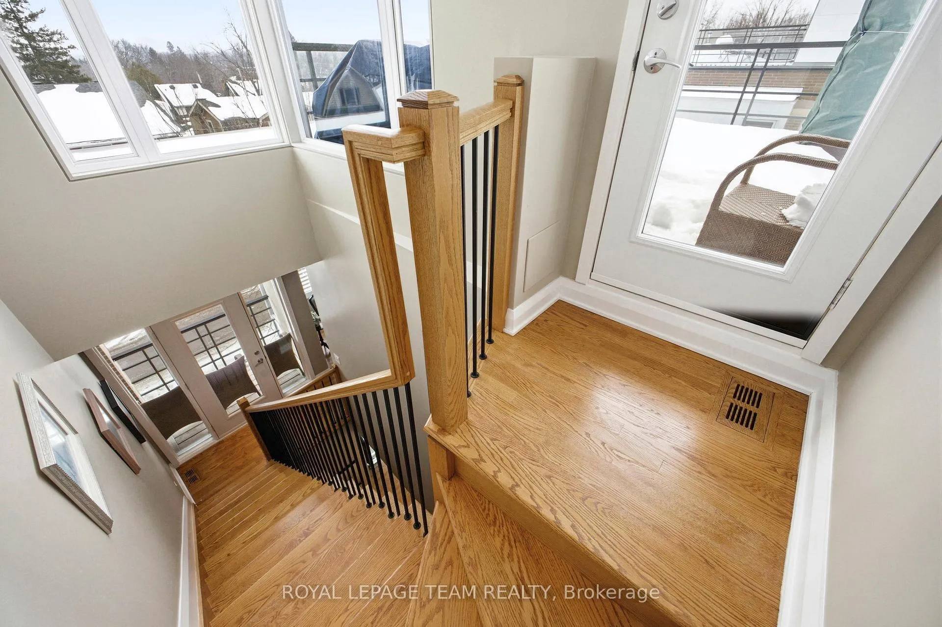 Photo 6 of 418 Mayfair Avenue, Ottawa, Ottawa West — HOMEH