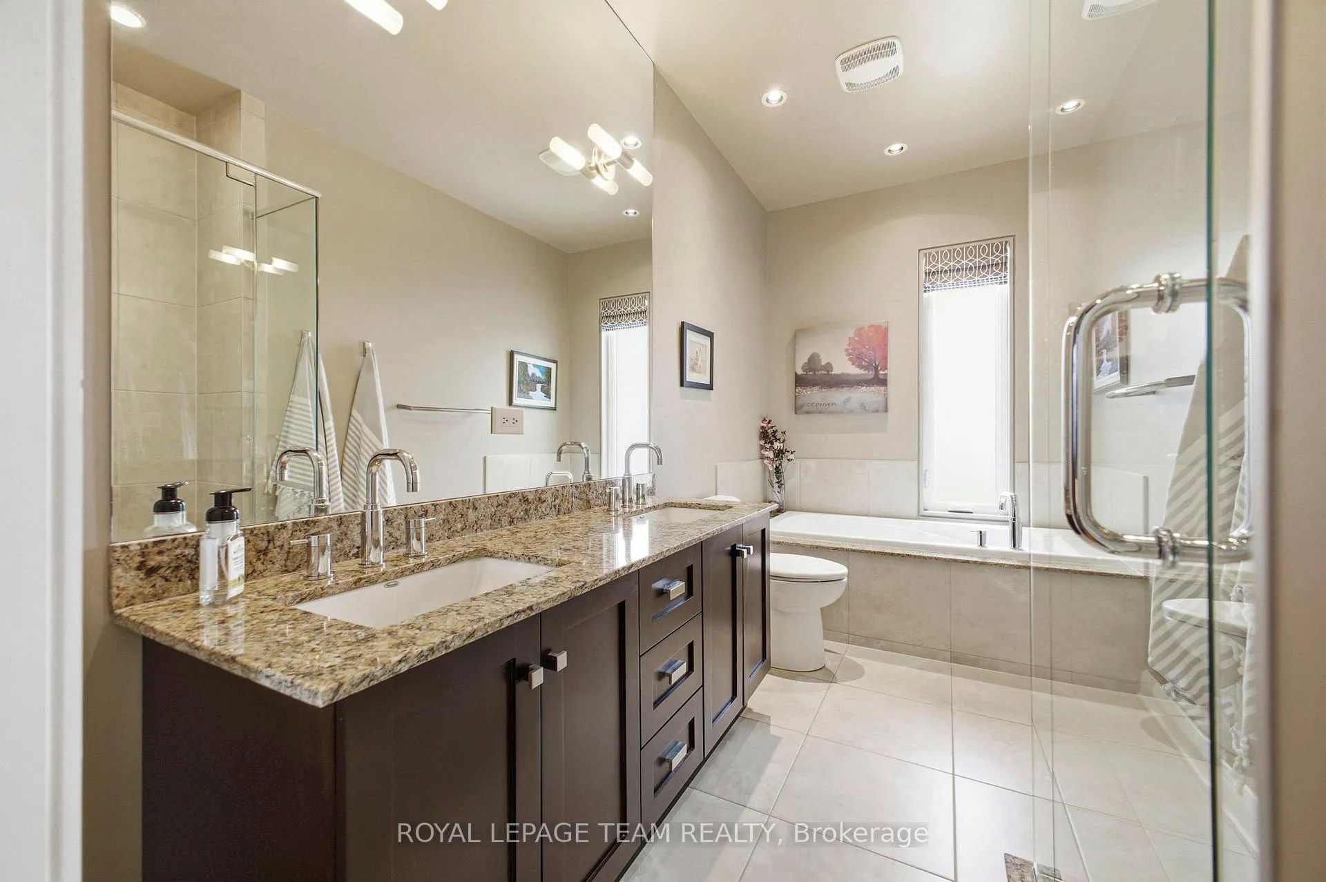 Photo 33 of 418 Mayfair Avenue, Ottawa, Ottawa West — HOMEH