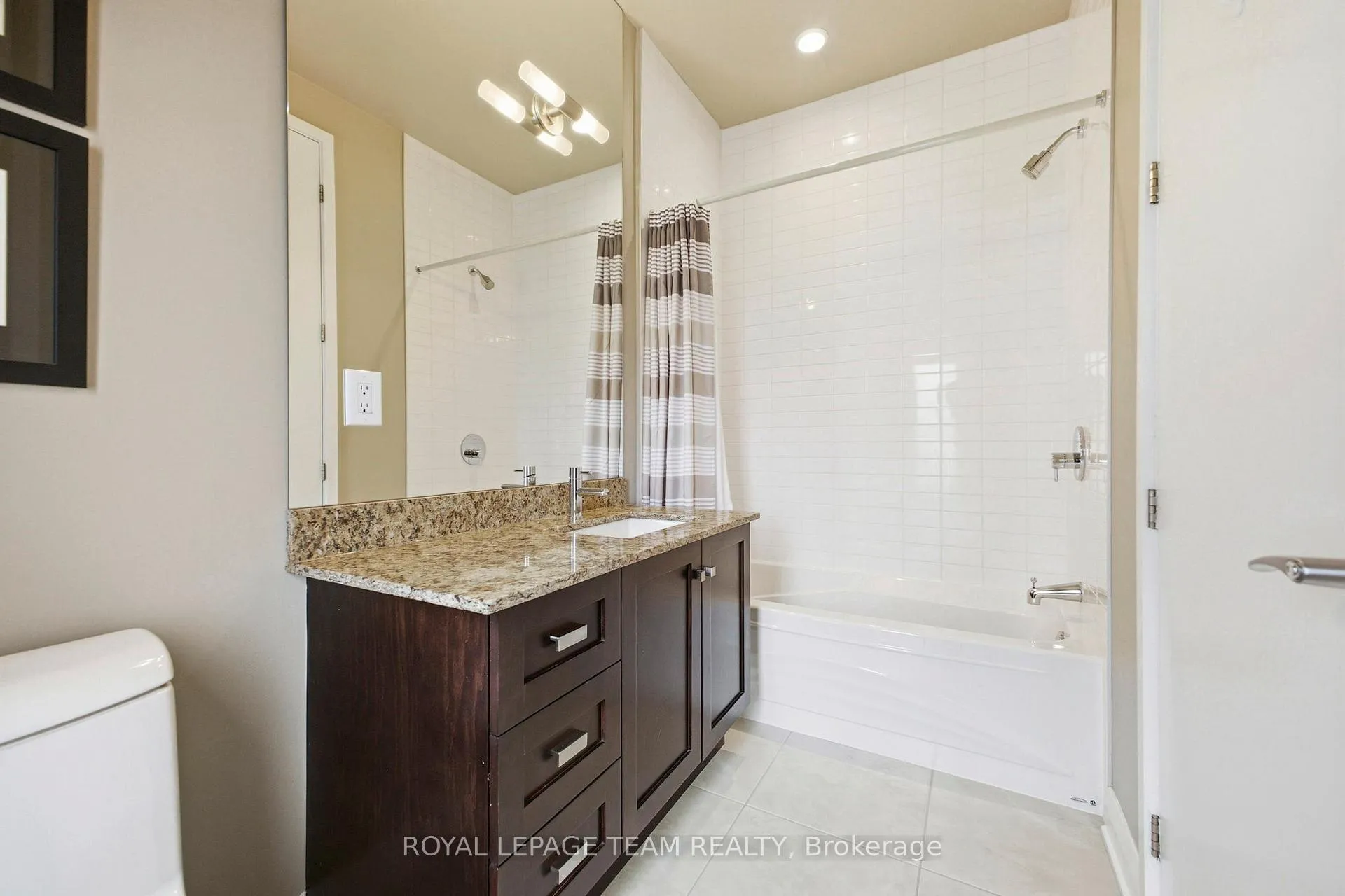Photo 37 of 418 Mayfair Avenue, Ottawa, Ottawa West — HOMEH