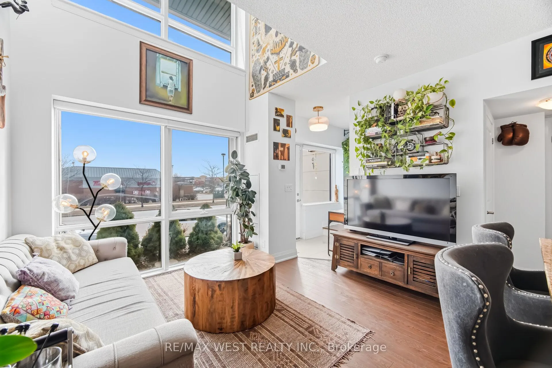 Photo 8 of Unit 110, 12 Woodstream Boulevard, Vaughan, Vaughan Grove — HOMEH