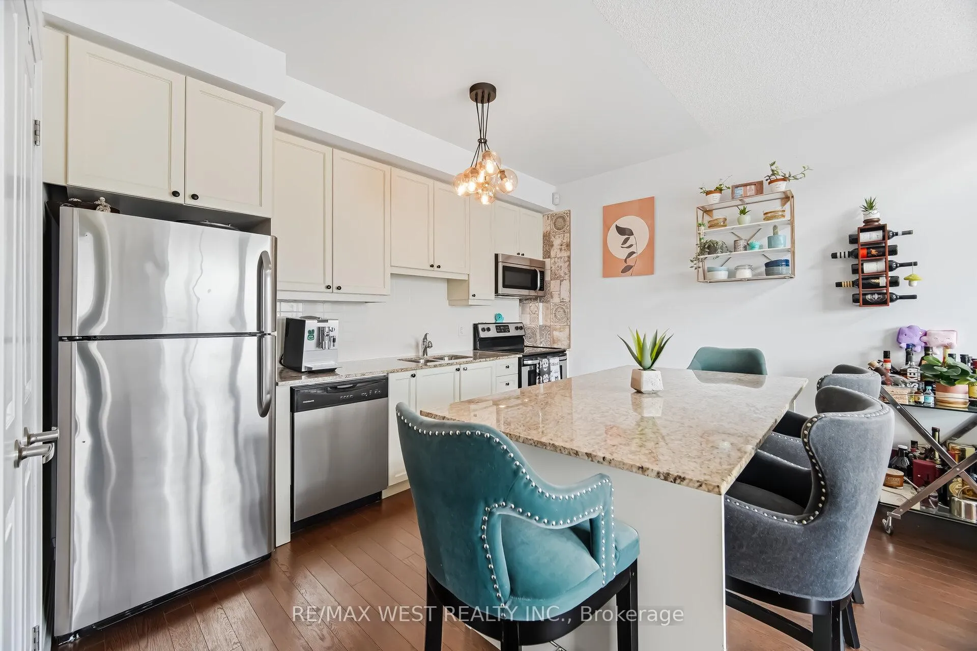 Photo 10 of Unit 110, 12 Woodstream Boulevard, Vaughan, Vaughan Grove — HOMEH