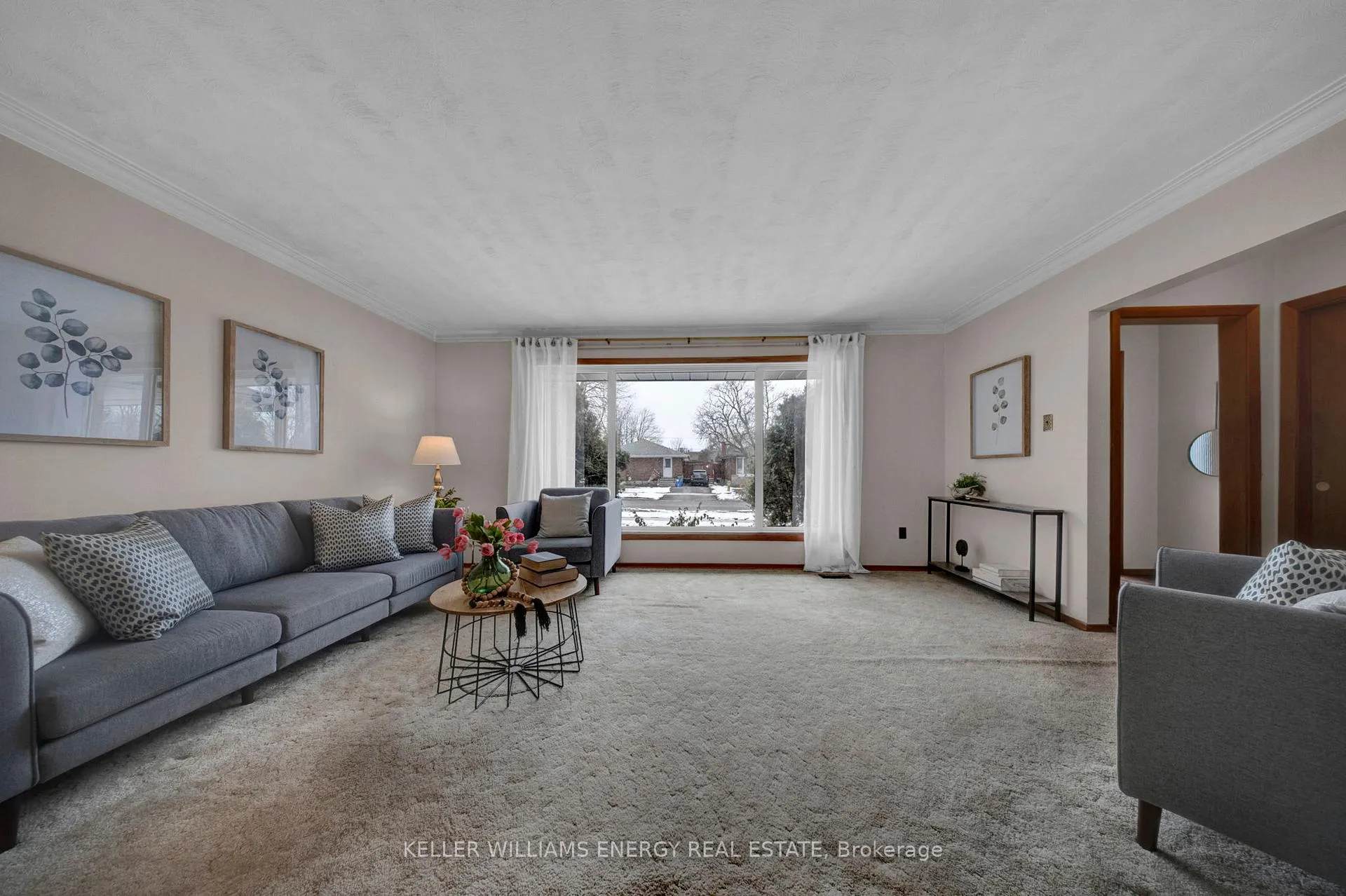 Photo 4 of 855 Timothy Street, Peterborough, Northcrest Ward 5 — HOMEH