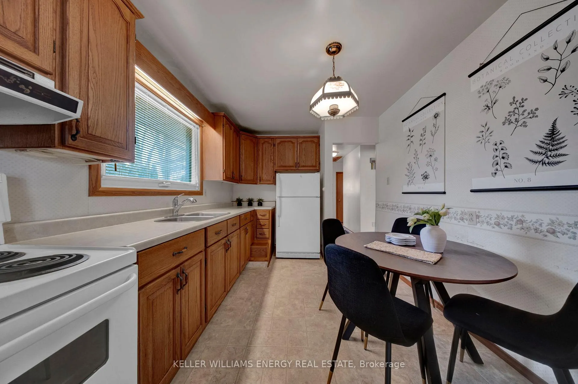 Photo 6 of 855 Timothy Street, Peterborough, Northcrest Ward 5 — HOMEH