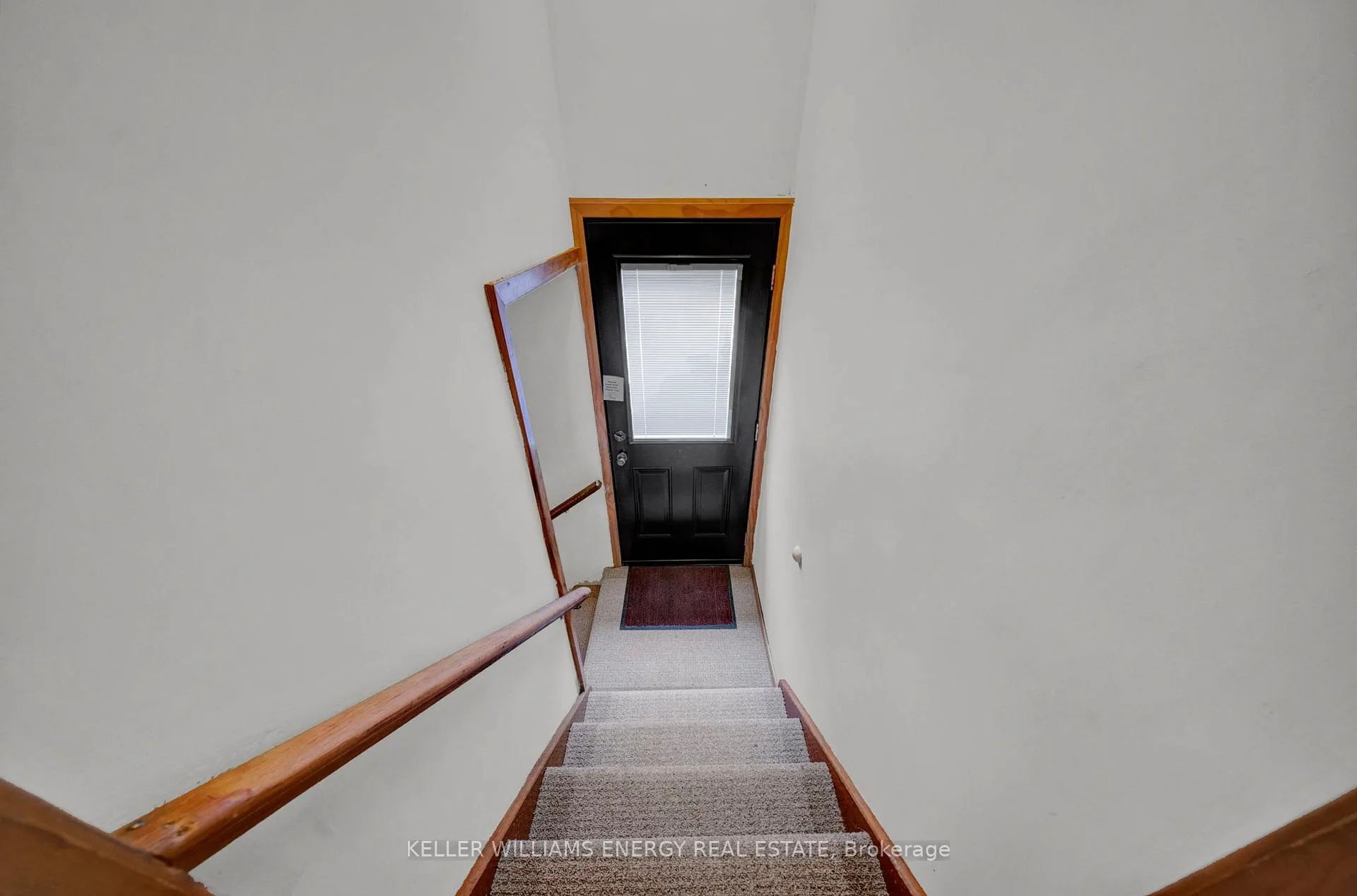 Photo 19 of 855 Timothy Street, Peterborough, Northcrest Ward 5 — HOMEH