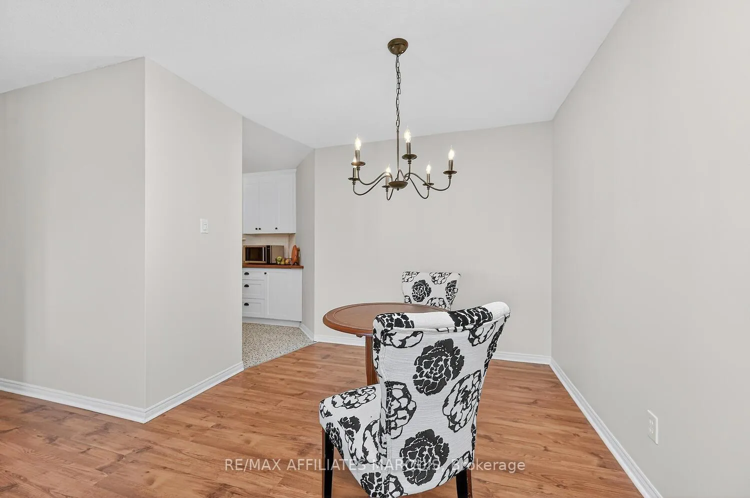 Photo 11 of Unit 304, 10 Armstrong Drive, Smiths Falls — HOMEH