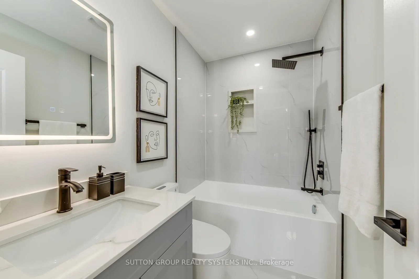 Photo 26 of 1191 Chapman Crescent, Milton, Clarke — HOMEH
