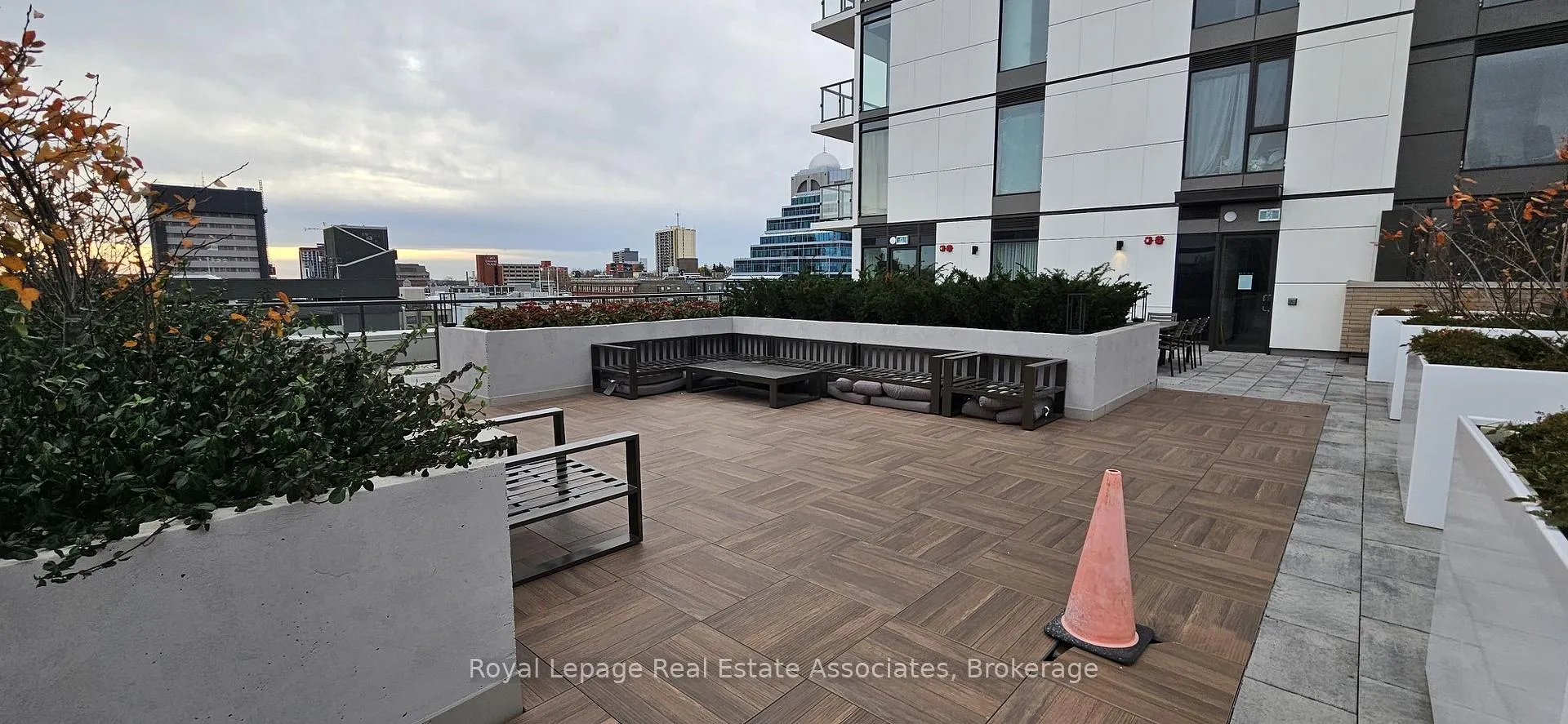 Photo 3 of Unit 409, 55 Duke Street W, Kitchener, City Commercial Core — HOMEH