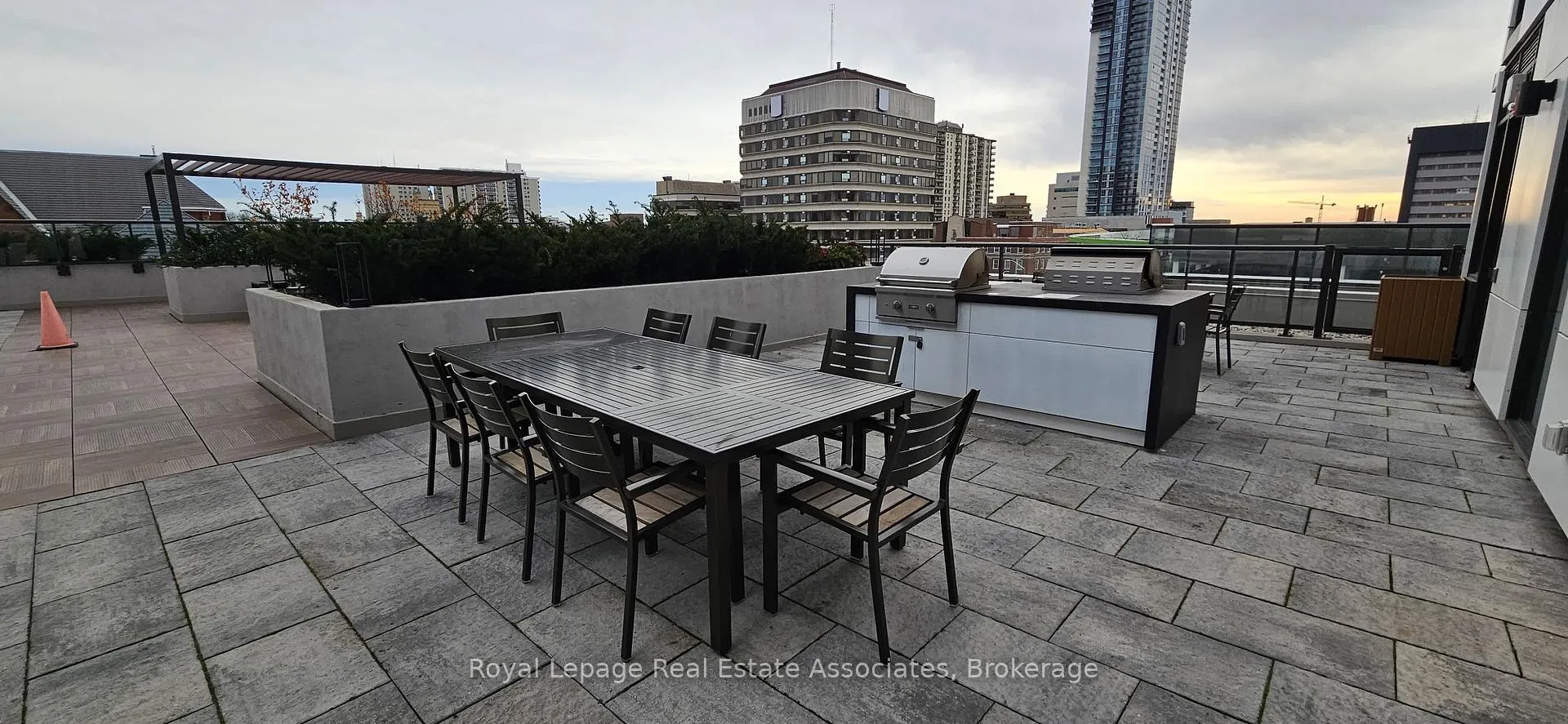 Photo 8 of Unit 409, 55 Duke Street W, Kitchener, City Commercial Core — HOMEH