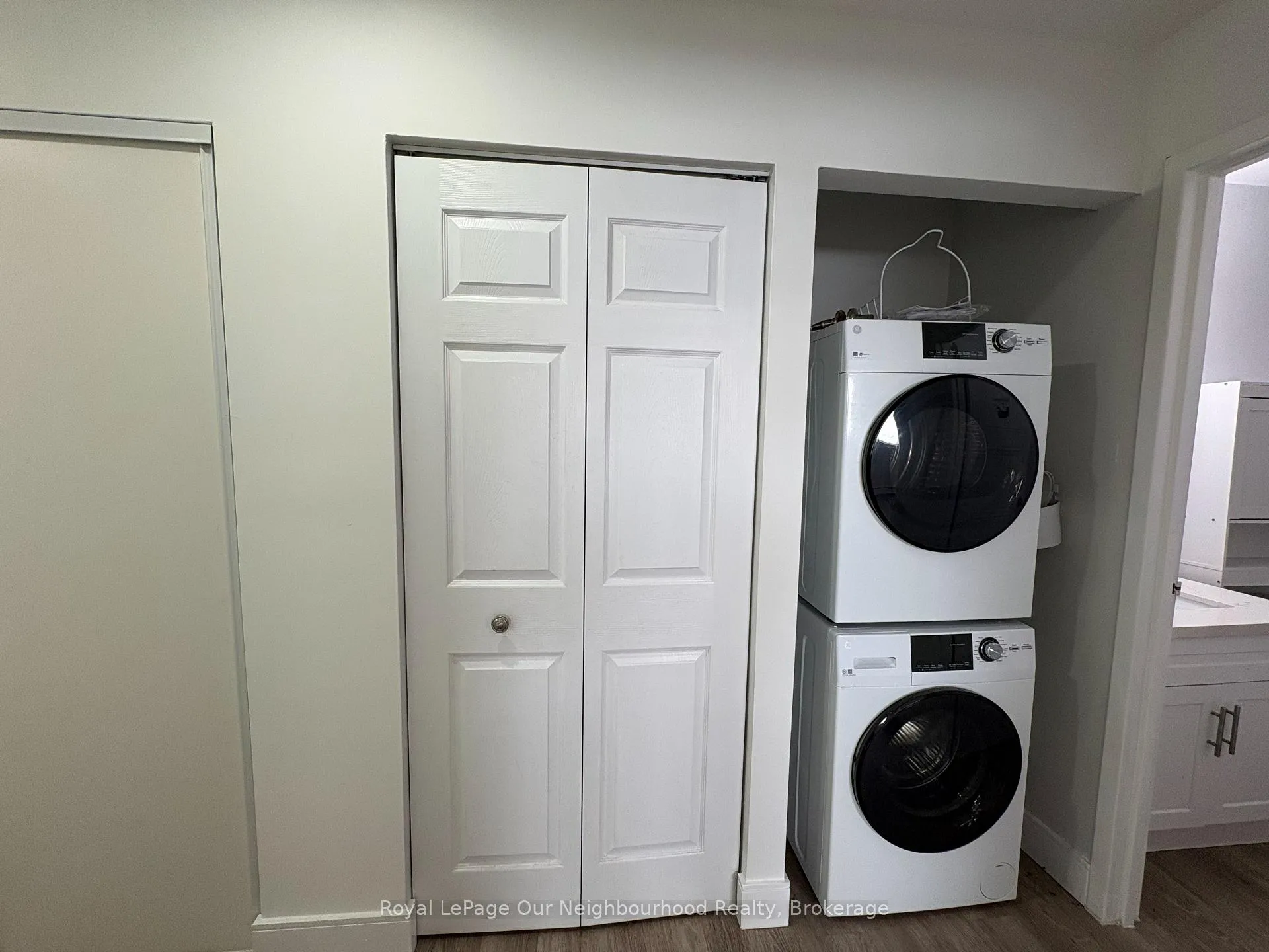 Photo 9 of Unit 11, 107 Chandler Drive, Kitchener — HOMEH