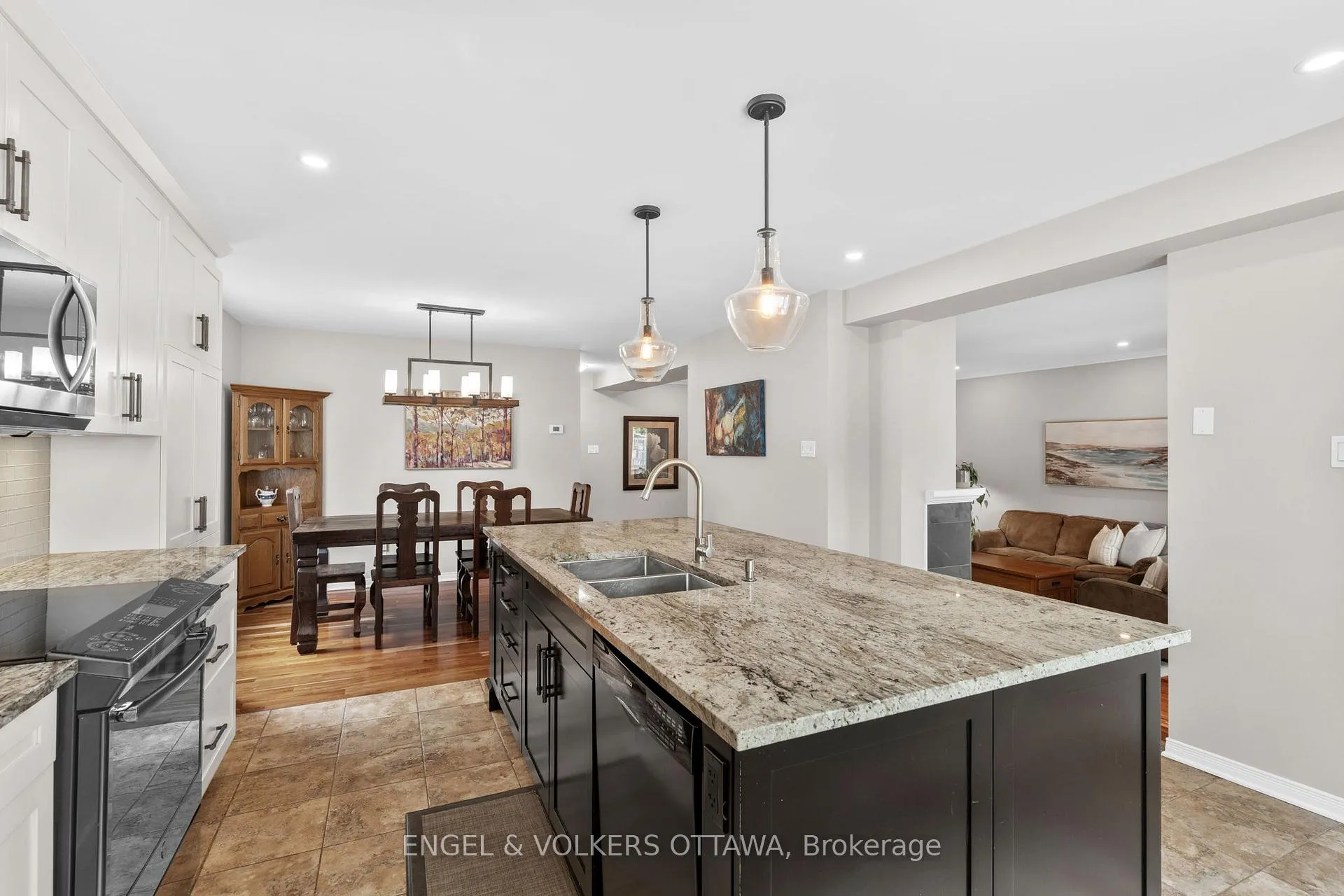 Photo 14 of 45 Townsend Drive, Ottawa, Barrhaven - Heritage Park — HOMEH