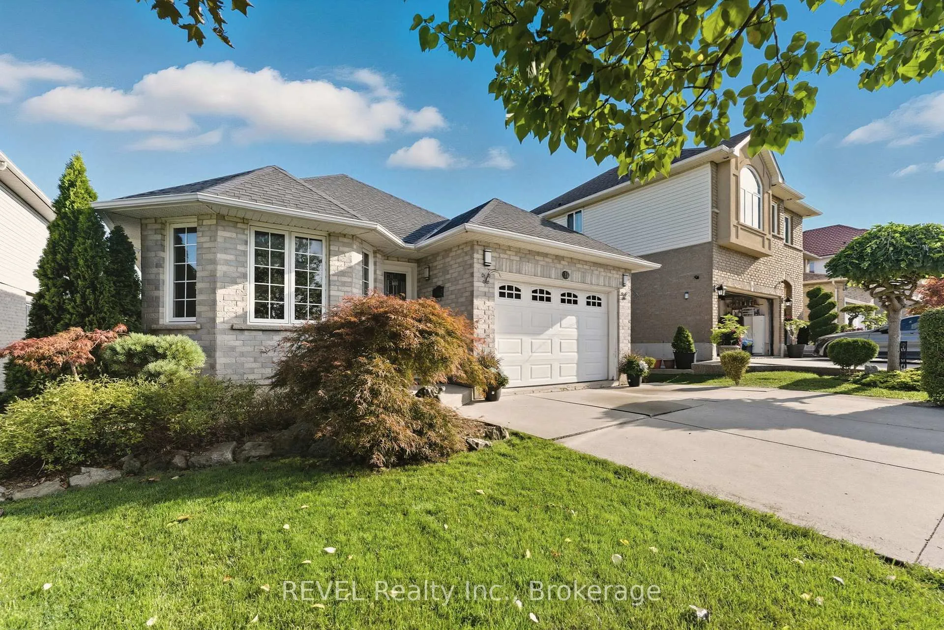 Photo 3 of 11 Supreme Drive, Hamilton, Butler — HOMEH