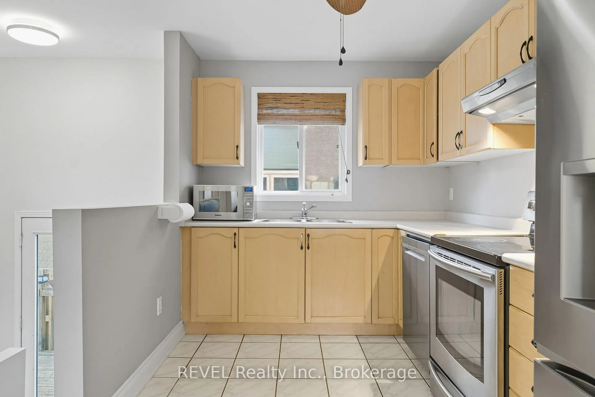 Photo 14 of 11 Supreme Drive, Hamilton, Butler — HOMEH