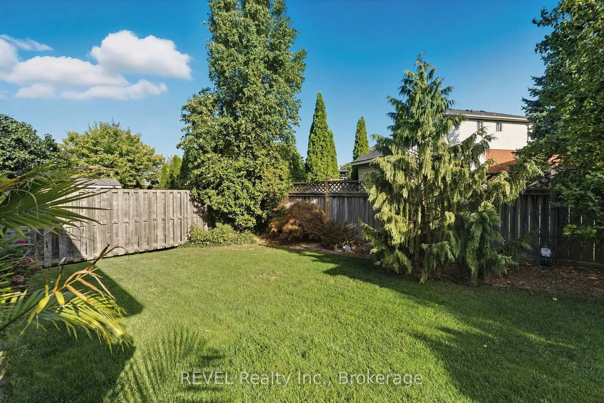 Photo 45 of 11 Supreme Drive, Hamilton, Butler — HOMEH
