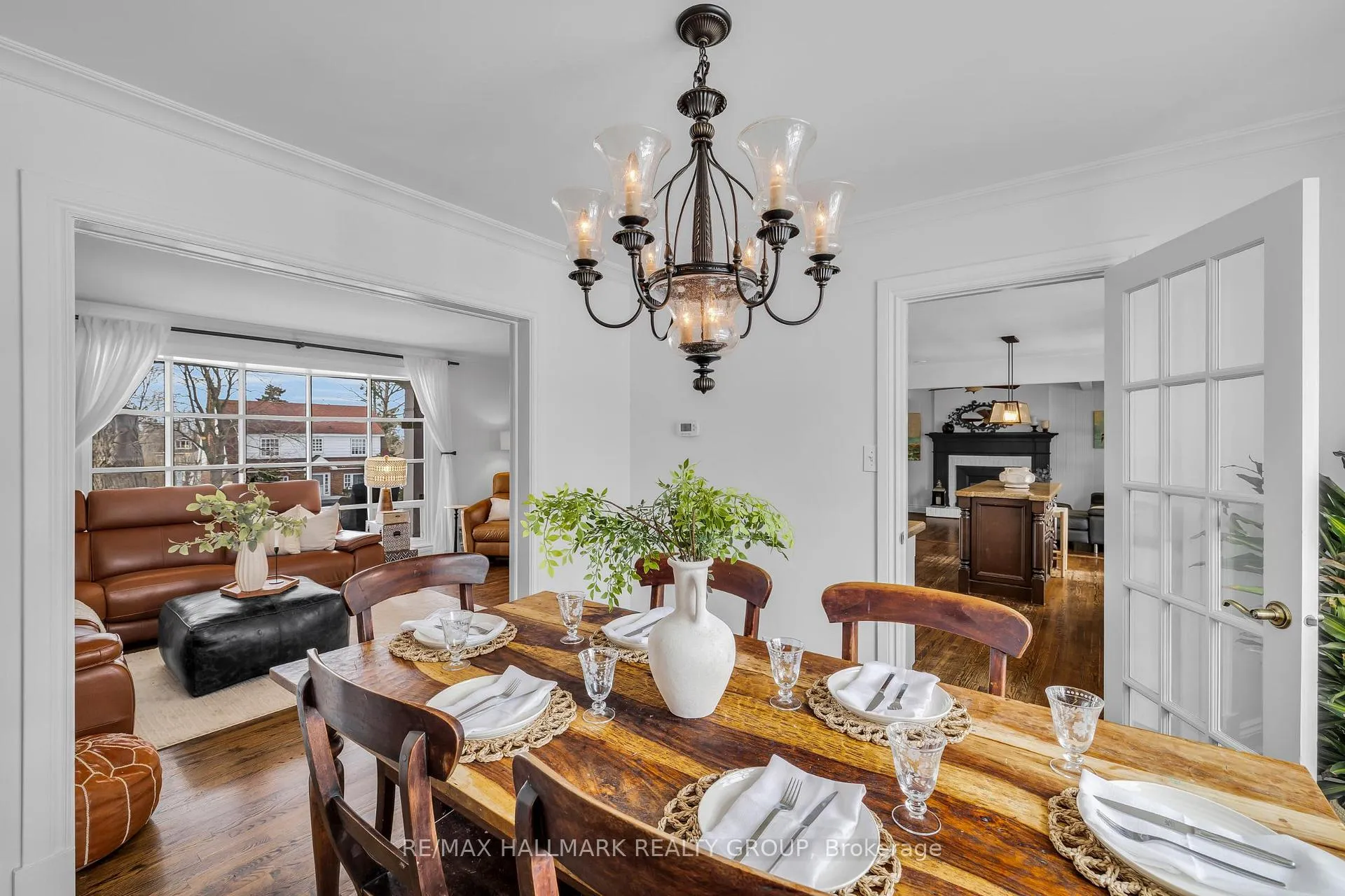 Photo 8 of 547 Denbury Avenue, Ottawa, McKellar/Highland — HOMEH